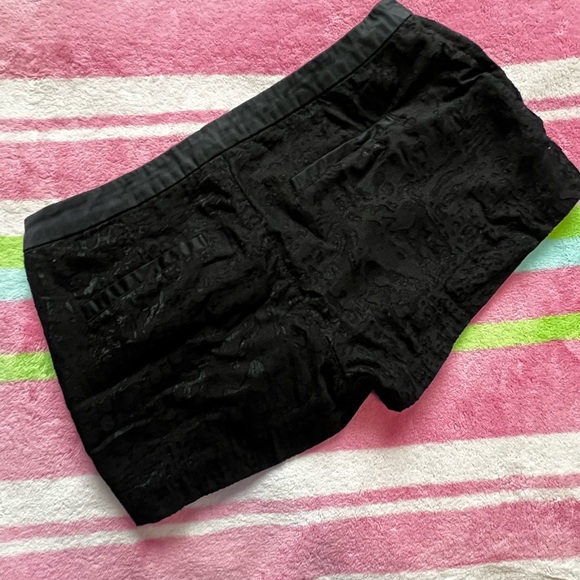 Guess shorts - Picture 4 of 7